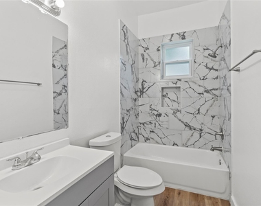 436 E Peach Street - Photo Thumbnail 6