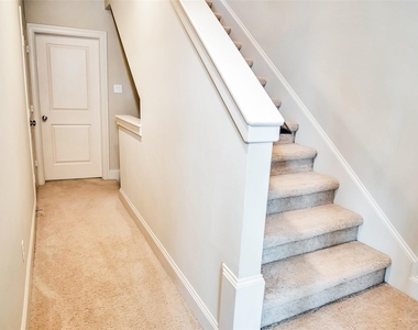 1611 Silver Street - Photo Thumbnail 18