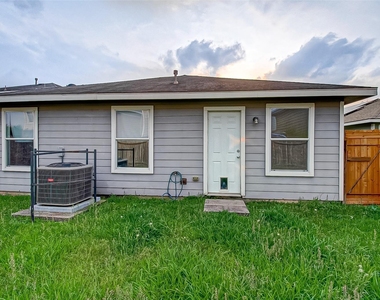 21206 Wortham Oaks Drive - Photo Thumbnail 24