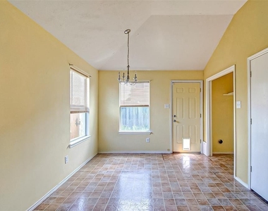 21206 Wortham Oaks Drive - Photo Thumbnail 12