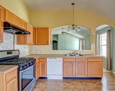 21206 Wortham Oaks Drive - Photo Thumbnail 8