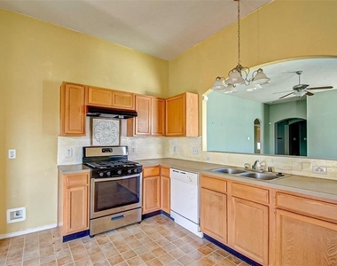 21206 Wortham Oaks Drive - Photo Thumbnail 6