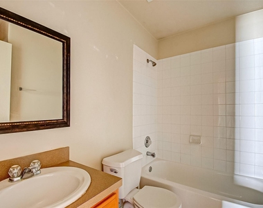 21206 Wortham Oaks Drive - Photo Thumbnail 16