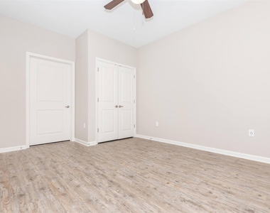 11777 Nicholson Dr - Photo Thumbnail 18