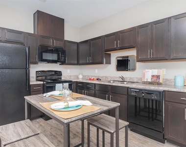11777 Nicholson Dr - Photo Thumbnail 14