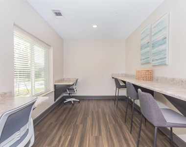 11777 Nicholson Dr - Photo Thumbnail 13
