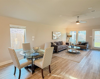 10542 Preserve Way - Photo Thumbnail 3