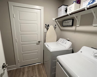 10542 Preserve Way - Photo Thumbnail 10