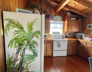 1111 Surf Drive - Photo Thumbnail 25