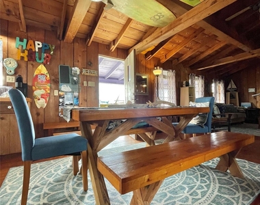 1111 Surf Drive - Photo Thumbnail 9