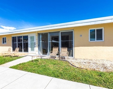 6006 Midnight Pass Road - Photo Thumbnail 10
