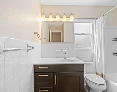 503 Monterey Boulevard Ne - Photo Thumbnail 19