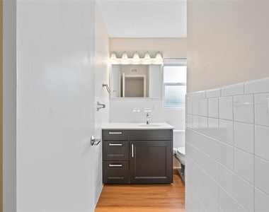 503 Monterey Boulevard Ne - Photo Thumbnail 18