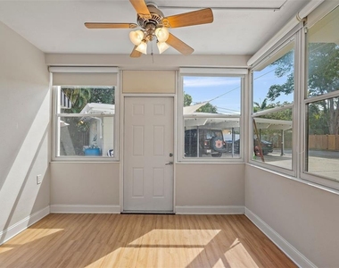 503 Monterey Boulevard Ne - Photo Thumbnail 23