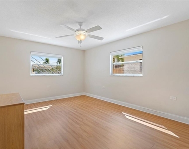 503 Monterey Boulevard Ne - Photo Thumbnail 15
