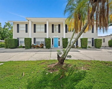 503 Monterey Boulevard Ne - Photo Thumbnail 2