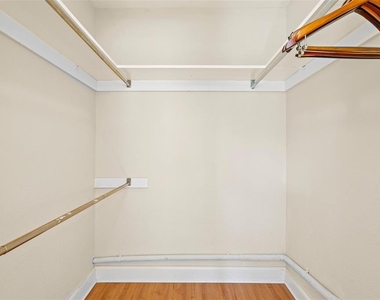 503 Monterey Boulevard Ne - Photo Thumbnail 17
