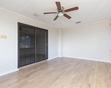 6545 Brentwood Drive - Photo Thumbnail 33