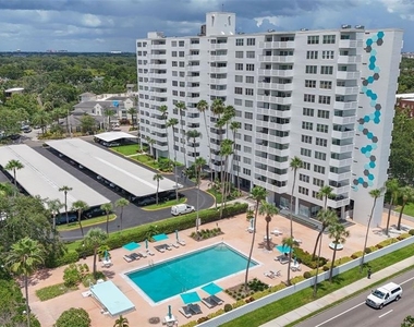 2401 Bayshore Boulevard - Photo Thumbnail 19