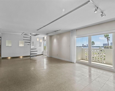 2401 Bayshore Boulevard - Photo Thumbnail 6