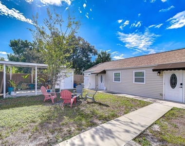 4444 17th Street W - Photo Thumbnail 2