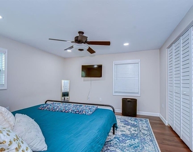 4444 17th Street W - Photo Thumbnail 20