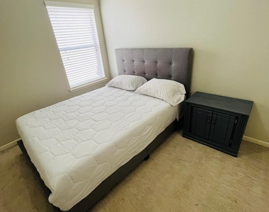 21830 Alta Peak Way - Photo Thumbnail 14