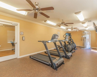 11320 Greenwell Springs Rd - Photo Thumbnail 10