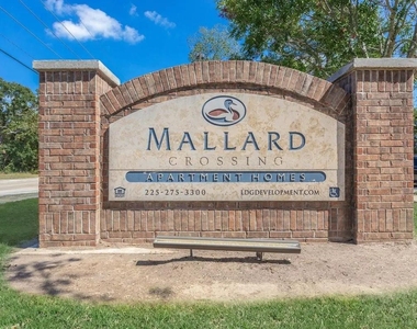 11320 Greenwell Springs Rd - Photo Thumbnail 8