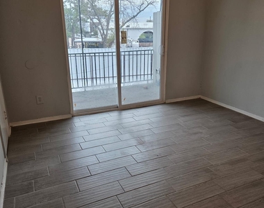 306 North Street - Photo Thumbnail 6