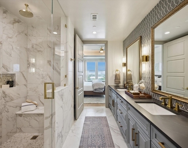 1717 Bissonnet Street - Photo Thumbnail 43