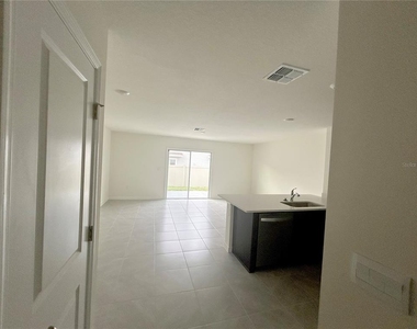 6582 Sw 81st Loop - Photo Thumbnail 2
