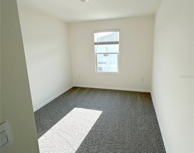 6582 Sw 81st Loop - Photo Thumbnail 5