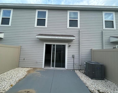 6582 Sw 81st Loop - Photo Thumbnail 11
