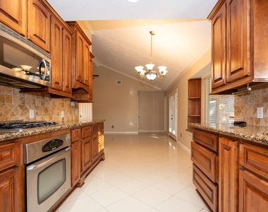 22811 Elkana Deane Lane - Photo Thumbnail 8
