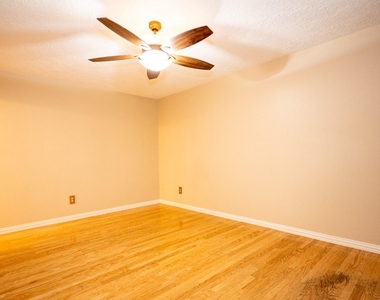 22811 Elkana Deane Lane - Photo Thumbnail 12