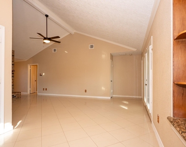 22811 Elkana Deane Lane - Photo Thumbnail 9
