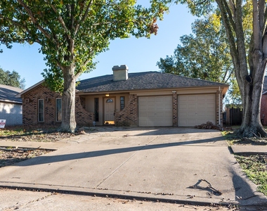 22811 Elkana Deane Lane - Photo Thumbnail 2