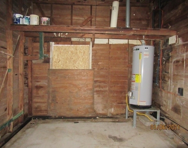 318 Circle Way Street - Photo Thumbnail 8