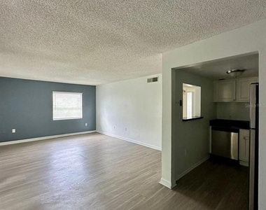 2519 N Alafaya Trail - Photo Thumbnail 6