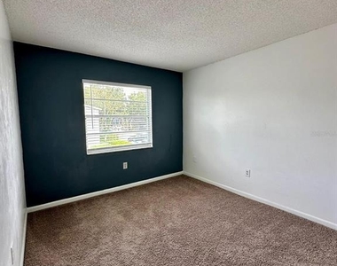 2519 N Alafaya Trail - Photo Thumbnail 14