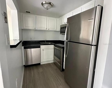 2519 N Alafaya Trail - Photo Thumbnail 9