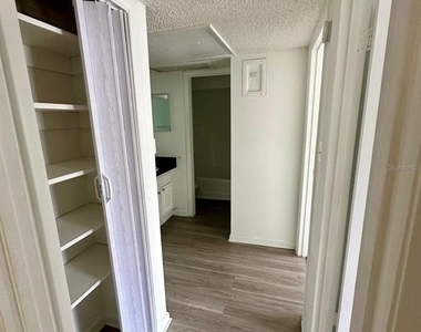 2519 N Alafaya Trail - Photo Thumbnail 12