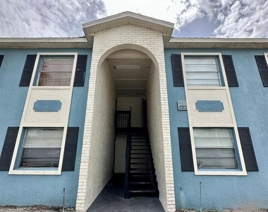 2519 N Alafaya Trail - Photo Thumbnail 2