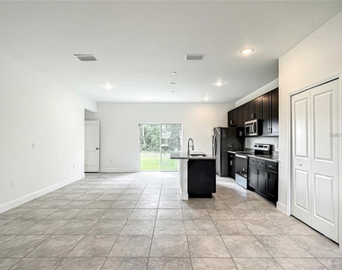 406 Marion Oaks Trail - Photo Thumbnail 19