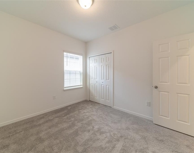 1524 Astoria Arbor Lane - Photo Thumbnail 17