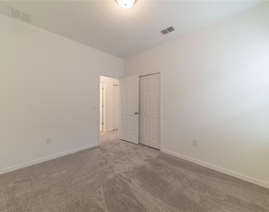 1524 Astoria Arbor Lane - Photo Thumbnail 19