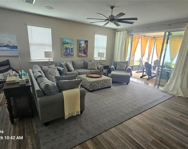 21 Los Lagos Boulevard - Photo Thumbnail 27
