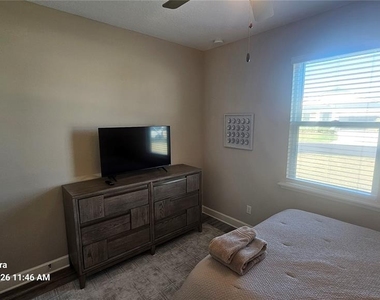 21 Los Lagos Boulevard - Photo Thumbnail 32