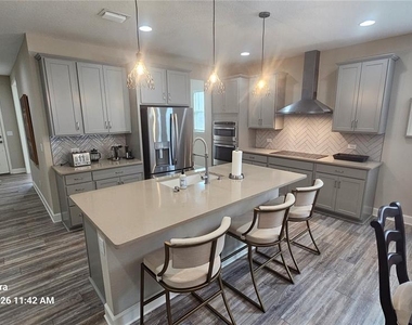 21 Los Lagos Boulevard - Photo Thumbnail 20